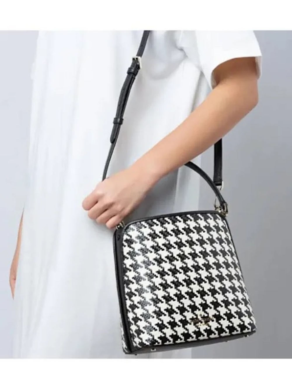 Kate Spade Darcy Bucket Bag Crossbody In Woven Houndstooth Multi White / Black - Picture 6 of 6
